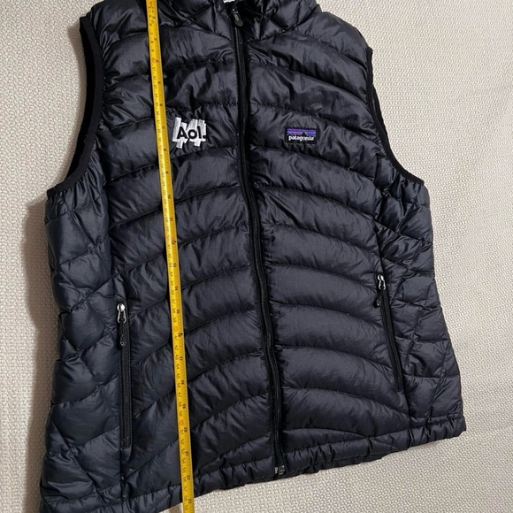 Patagonia Down Sweater Vest Women’s Black Size Large AOL Logo - Picture 8 of 9